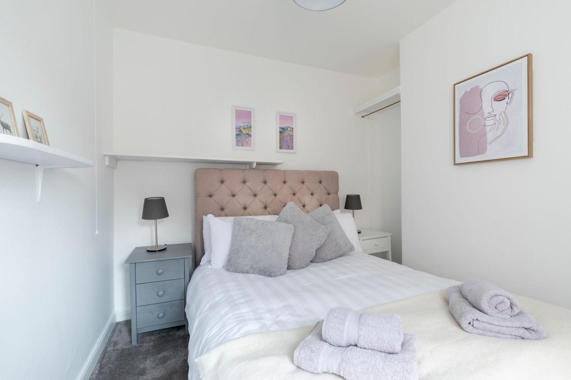 Holiday home Fabulous, Vibrant, Town House, Bath Road Cheltenham