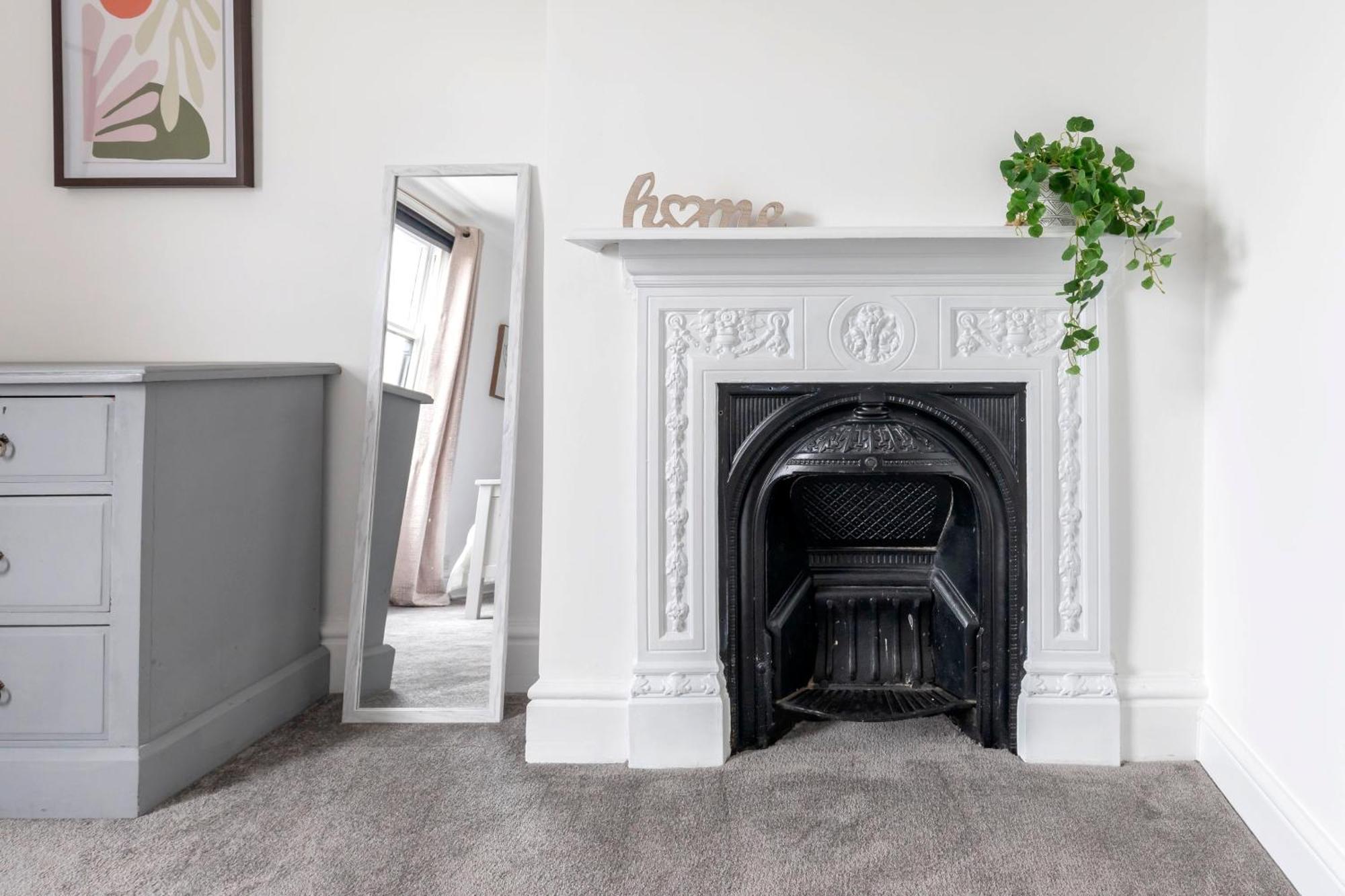 Holiday home Fabulous, Vibrant, Town House, Bath Road Cheltenham