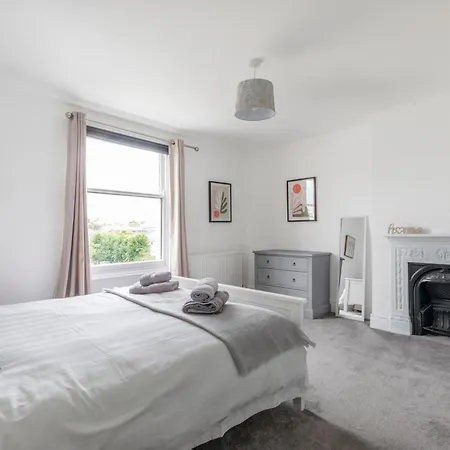 Fabulous, Vibrant, Town House, Central Bath Road Cheltenham Exterior photo